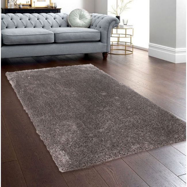 The Pros & Cons Of Nylon Rugs: The Essential Guide